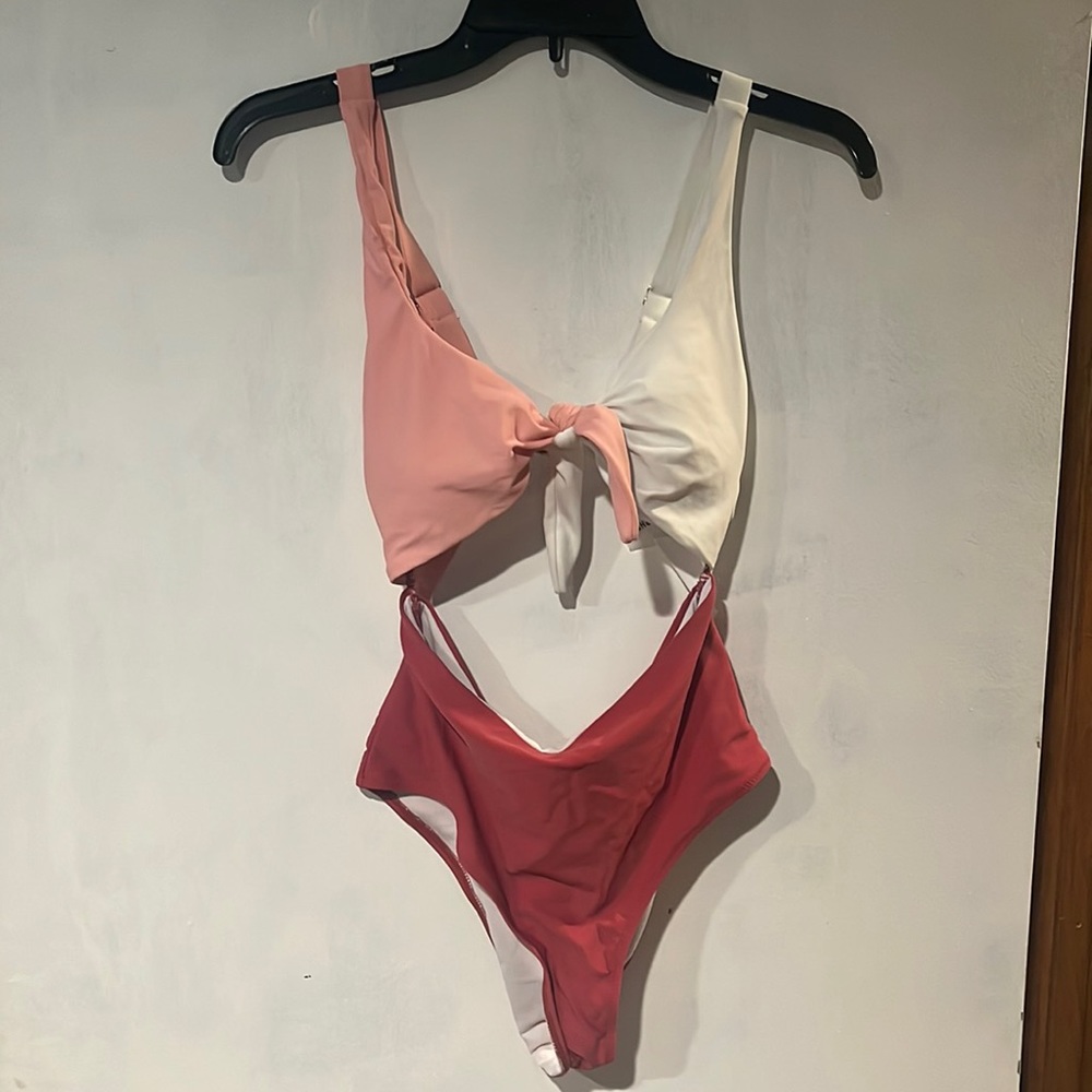 One piece swimsuit